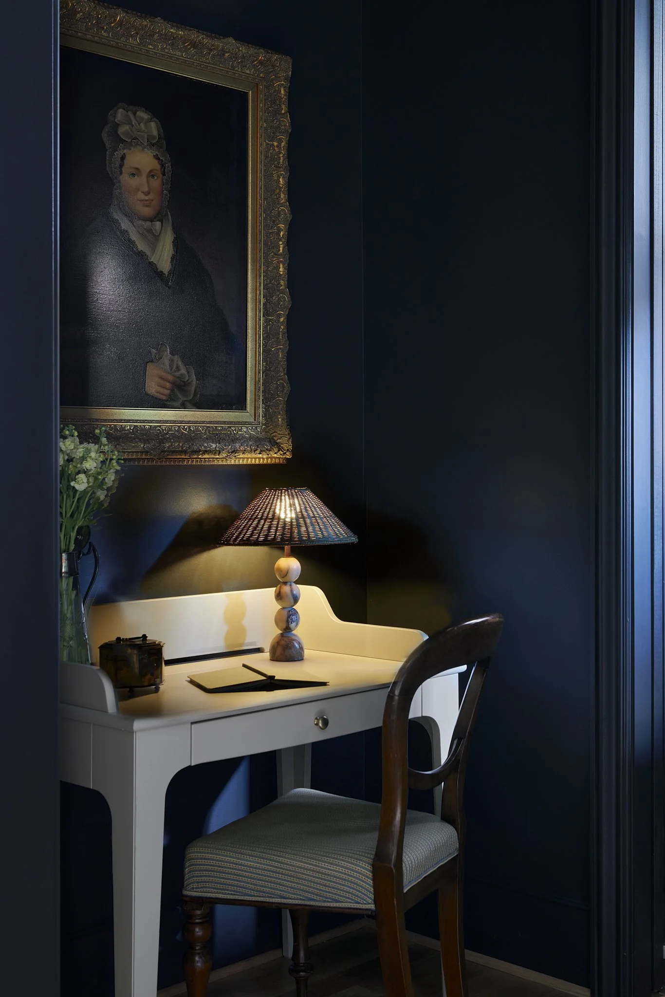 The Carroll: Calacatta Viola Marble Lamp with Handwoven Rattan